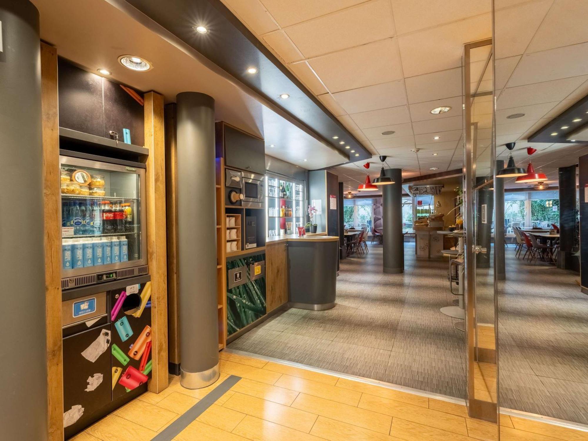 Ibis Paris Vanves Parc Des Expositions Exterior photo